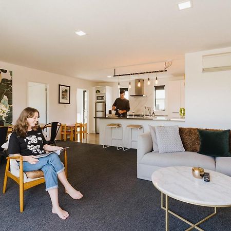 4 - Charming Space, Just A Stone Throw From Central ワナカ エクステリア 写真