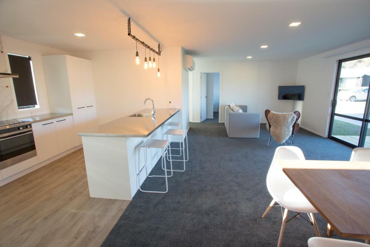 4 - Charming Space, Just A Stone Throw From Central ワナカ エクステリア 写真
