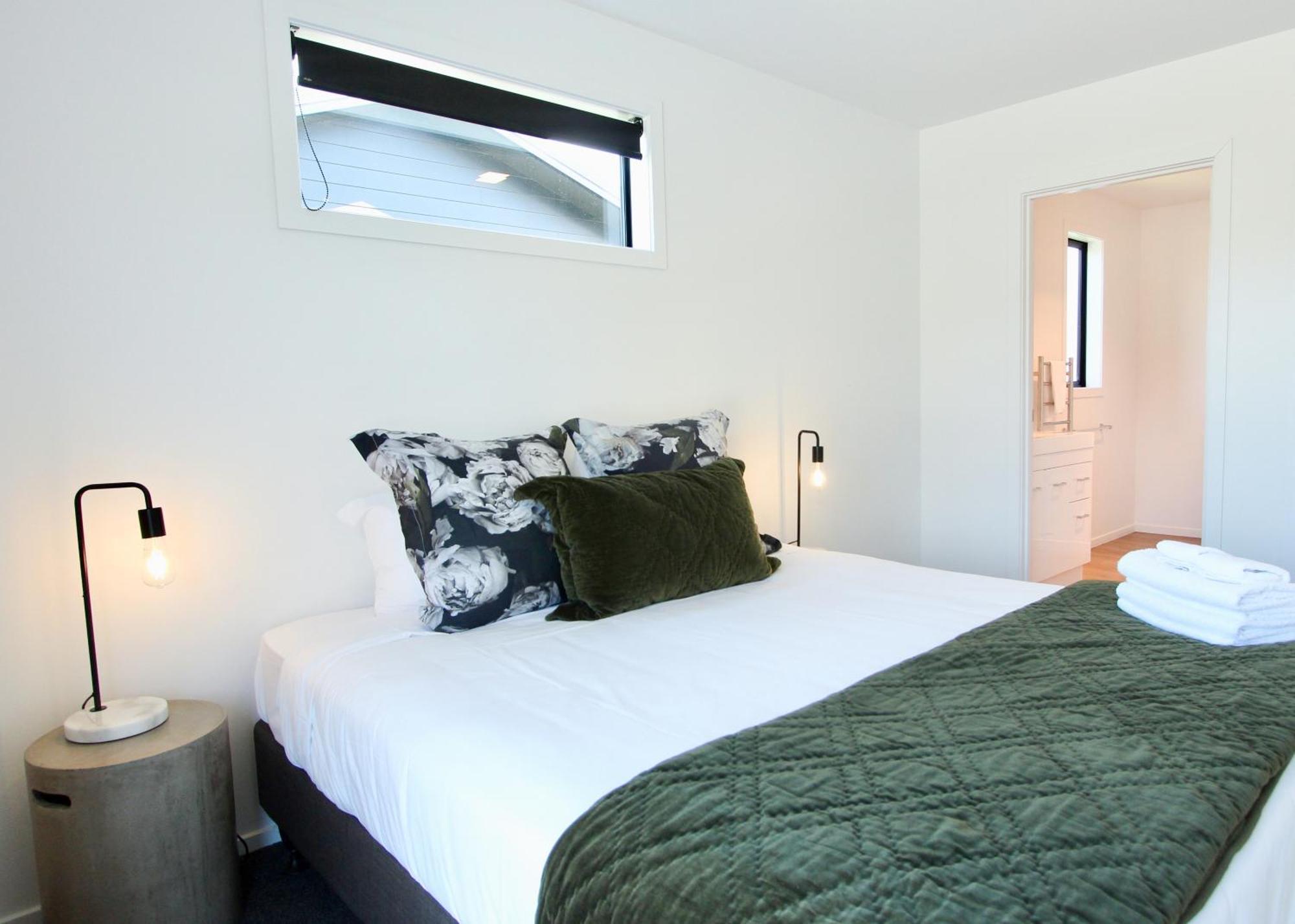 4 - Charming Space, Just A Stone Throw From Central ワナカ エクステリア 写真